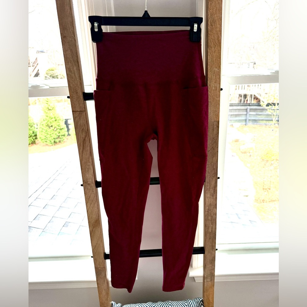 Beyond Yoga Women’s Pocket Leggings